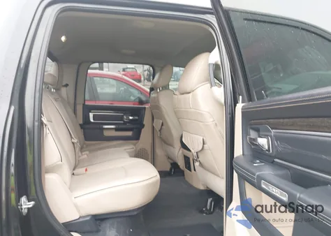 2018 Ram 1500 Limited 4X4 5'7 Box из США, поврежденный, VIN 1C6RR7PT4JS181512